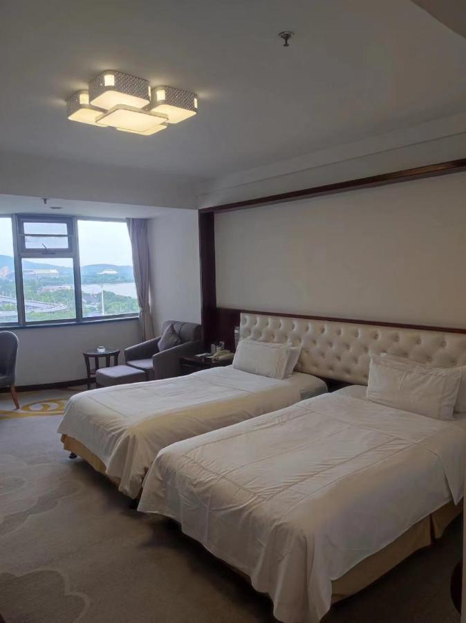 Shu Guang International Hotel Nanjing  Exterior photo