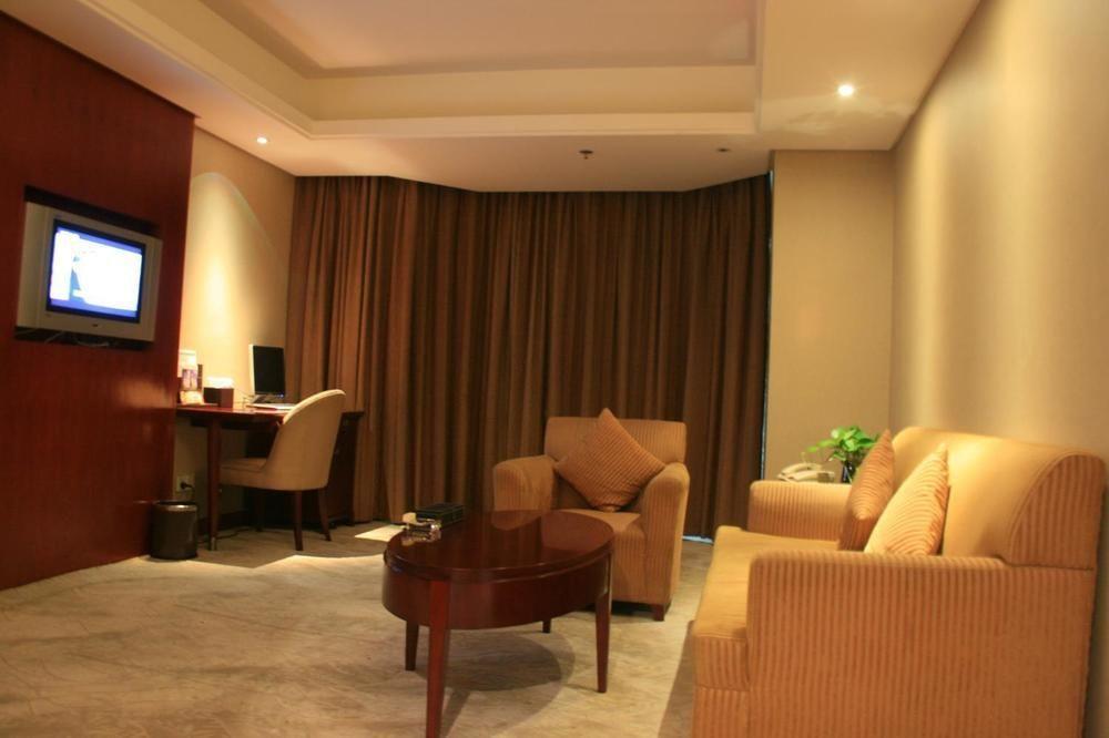 Shu Guang International Hotel Nanjing  Exterior photo